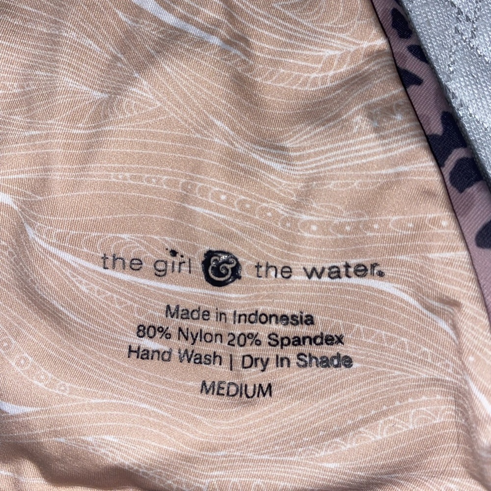 the girl & the water Tunnels Feline Bikini Top - Picture 3 of 6